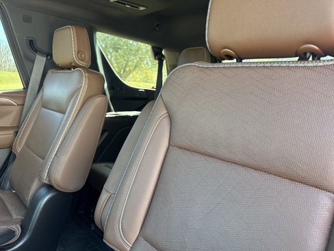 Used 2021 Chevrolet Tahoe High Country w/ Premium Package image 27