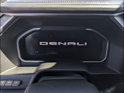 New 2026 GMC Sierra 3500 Denali w/ Denali Reserve Package AWD/4WD image 2
