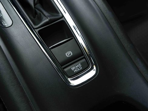 Used 2022 Honda HR-V LX image 27
