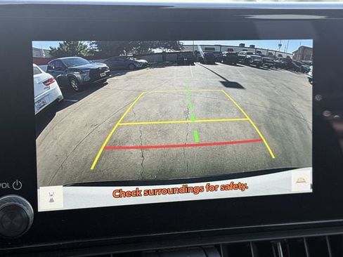 Used 2025 Toyota RAV4 XLE FWD image 18