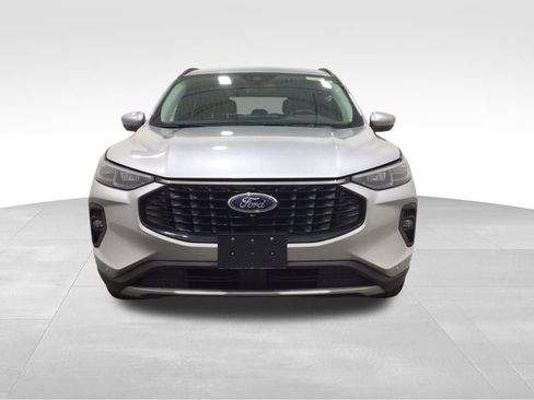 Used 2024 Ford Escape Platinum image 7