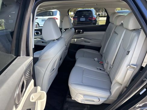 Used 2026 Kia Sorento S w/ S Panoramic Sunroof Package image 14