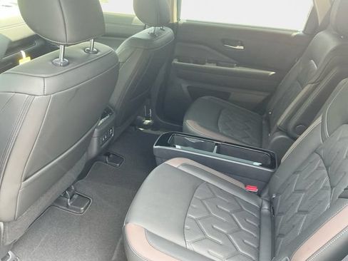 New 2026 Nissan Pathfinder Platinum AWD/4WD image 15