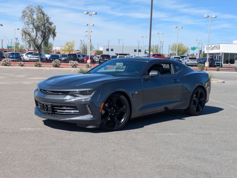 Used 2018 Chevrolet Camaro LT image 31