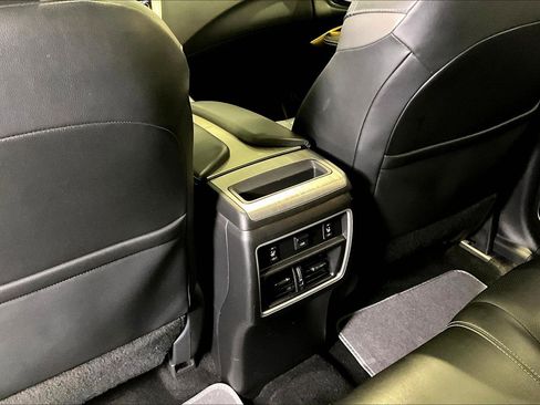 Used 2018 Nissan Murano Platinum image 10