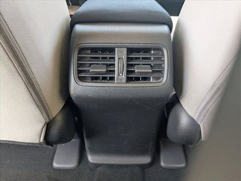 Used 2016 Honda CR-V LX image 16