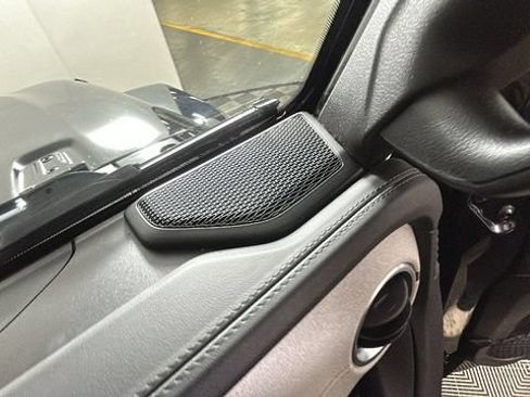 Used 2024 Jeep Wrangler Unlimited Sahara AWD/4WD image 30