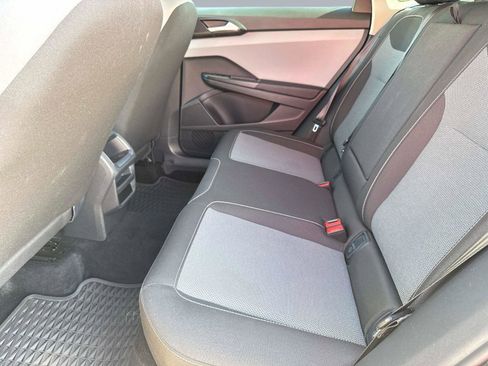 Used 2022 Volkswagen Taos S image 12