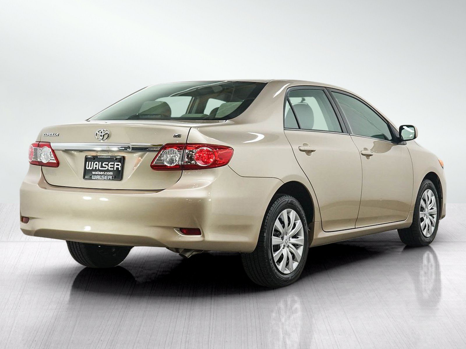 Used 2013 Toyota Corolla LE FWD image 5