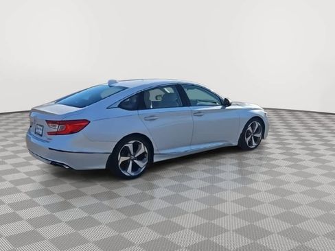Certified 2018 Honda Accord Touring image 7