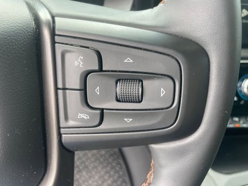 Used 2024 GMC Sierra 1500 AT4 w/ Technology Package AWD/4WD image 14