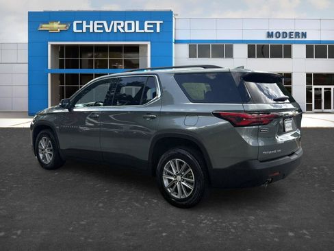 Used 2023 Chevrolet Traverse LT AWD/4WD image 3
