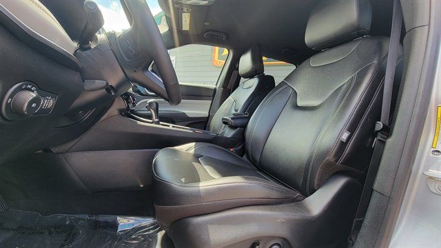 Used 2025 Jeep Compass Limited AWD/4WD image 22