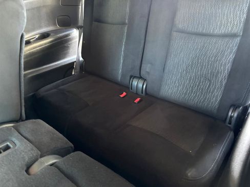 Used 2016 Nissan Pathfinder SV FWD image 13