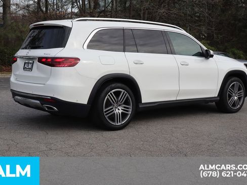 Used 2025 Mercedes-Benz GLS 450 4MATIC image 5