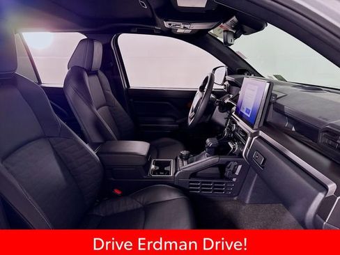 Certified 2026 Toyota 4Runner TRD Off-Road Premium AWD/4WD image 25