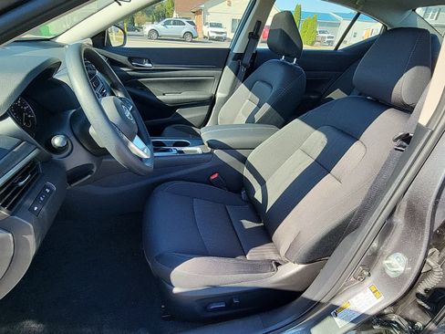 Used 2025 Nissan Altima 2.5 SV w/ SV Special Edition Package FWD image 10