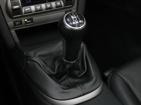 Used 2005 Porsche Boxster image 17