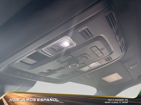 Used 2023 GMC Yukon Denali Ultimate image 14