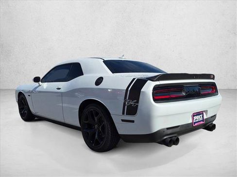 Used 2015 Dodge Challenger R/T Plus RWD image 7