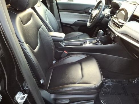 Used 2024 Jeep Compass Latitude w/ Sun and Sound Group AWD/4WD image 26
