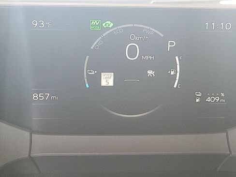 Used 2025 Toyota Prius Plug-In Hybrid FWD image 12