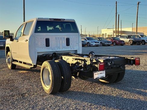 New 2026 GMC Sierra 3500 Pro w/ Convenience Package image 3