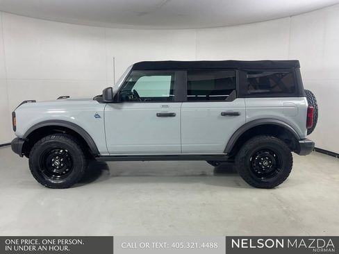 Used 2022 Ford Bronco Black Diamond AWD/4WD image 9