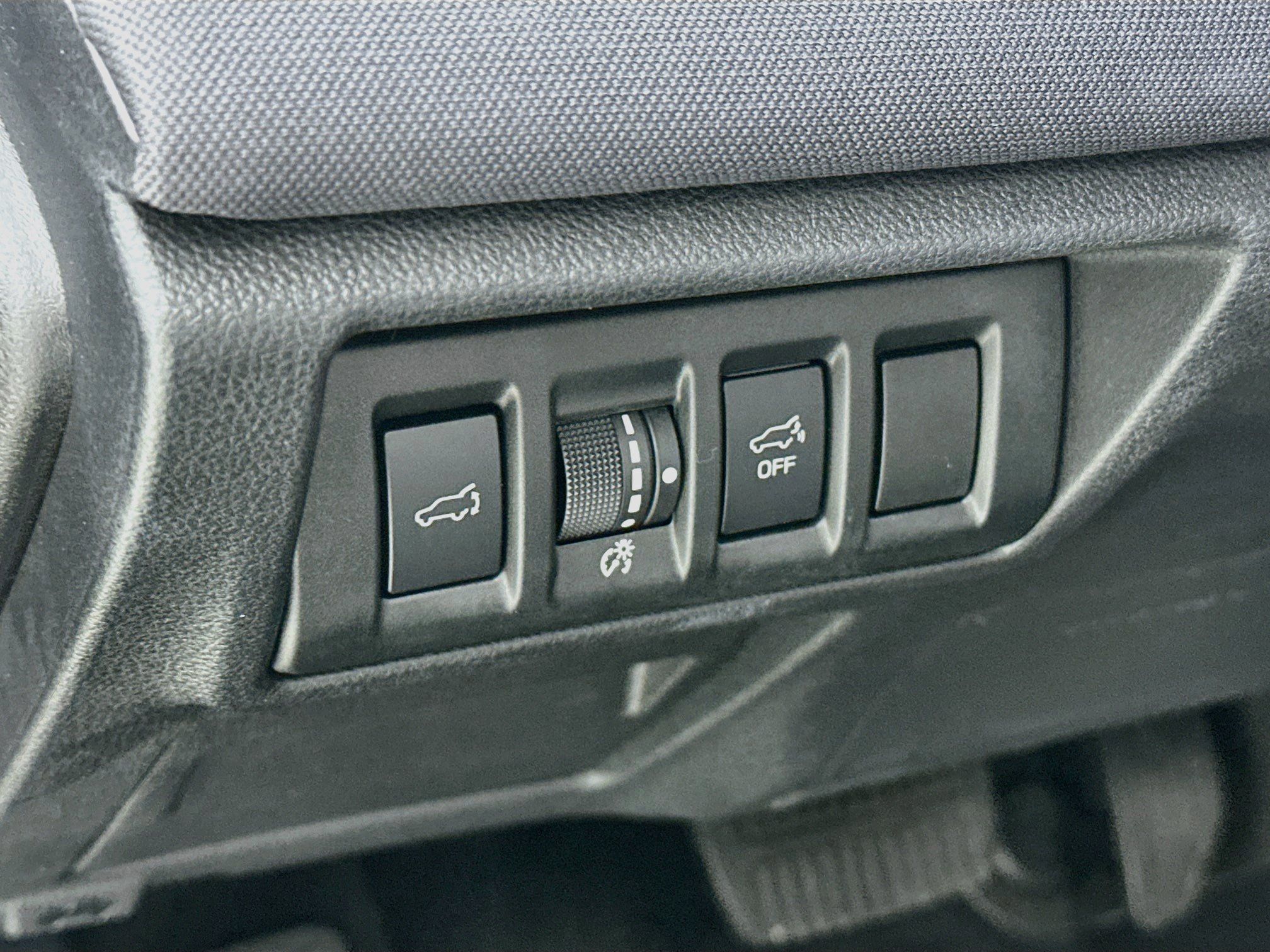 Used 2024 Subaru Outback Premium AWD/4WD image 10
