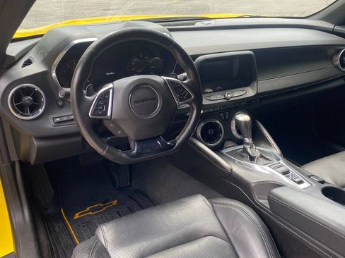Used 2016 Chevrolet Camaro LT RWD image 13