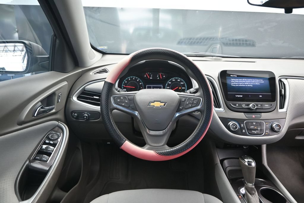 Certified 2019 Chevrolet Malibu LS FWD image 29