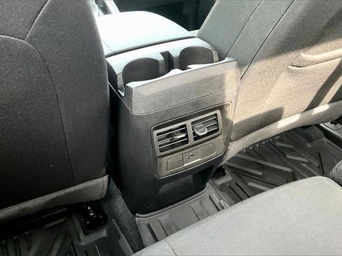 Used 2024 Chevrolet Colorado LT w/ LT Convenience Package II image 34