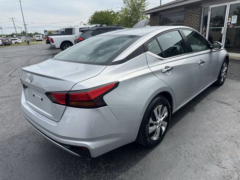 Used 2023 Nissan Altima 2.5 S FWD image 7