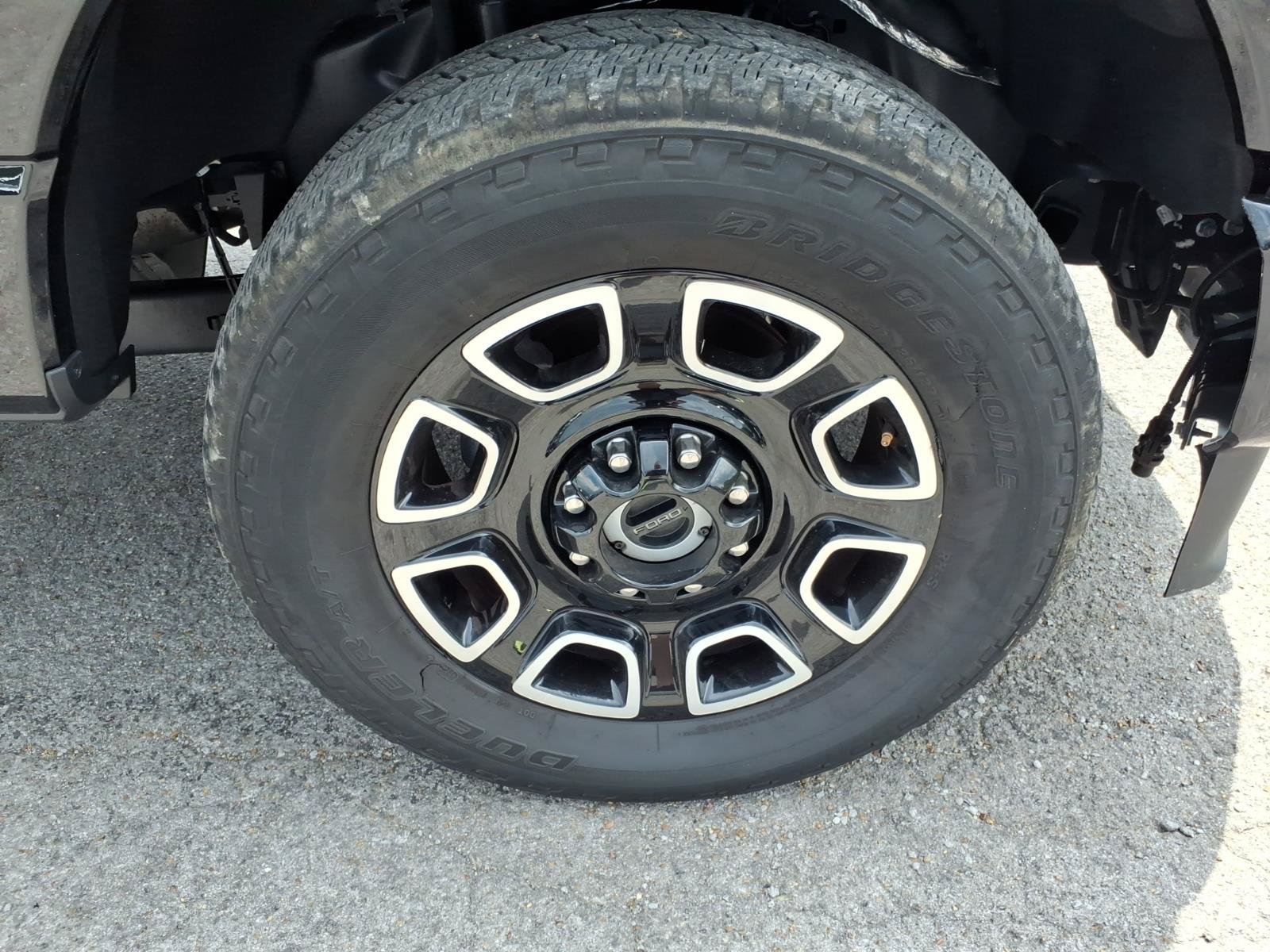 Used 2026 Ford F250 Platinum AWD/4WD image 7