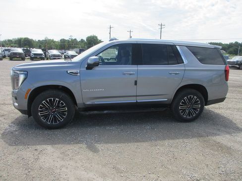 New 2026 GMC Yukon Elevation w/ Elevation Premium Package AWD/4WD image 7