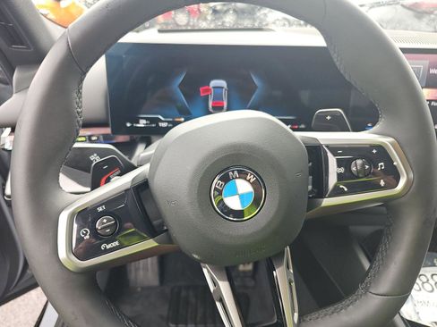 Used 2026 BMW 540i xDrive w/ M Sport Package AWD/4WD image 8