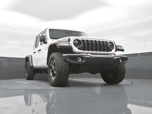 Used 2026 Jeep Gladiator Rubicon AWD/4WD image 34