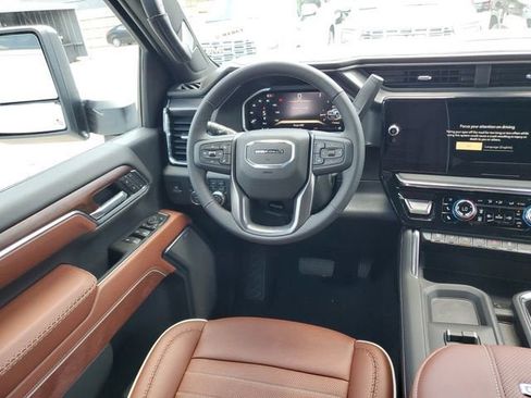 New 2026 GMC Sierra 3500 Denali Ultimate AWD/4WD image 14