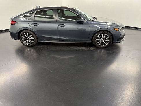 Certified 2024 Honda Civic EX-L image 8