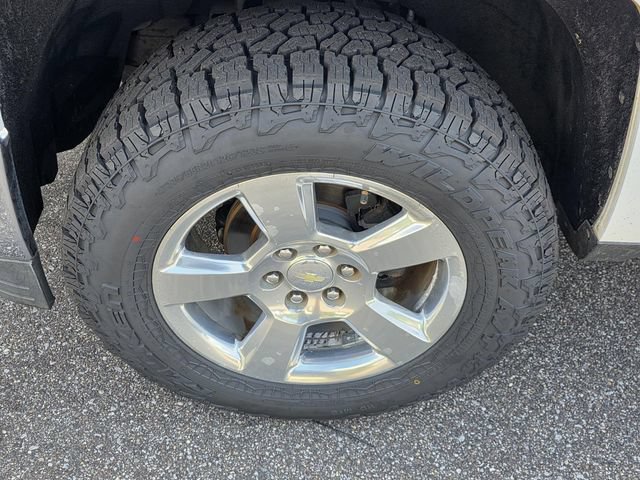 Used 2015 Chevrolet Silverado 1500 LTZ w/ LTZ Plus Package AWD/4WD image 30