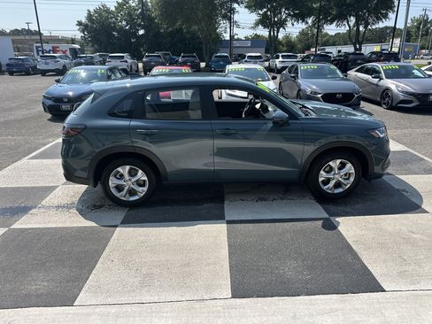 Used 2024 Honda HR-V LX image 3