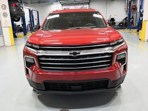 New 2026 Chevrolet Traverse LT w/ Driver Confidence Package image 2