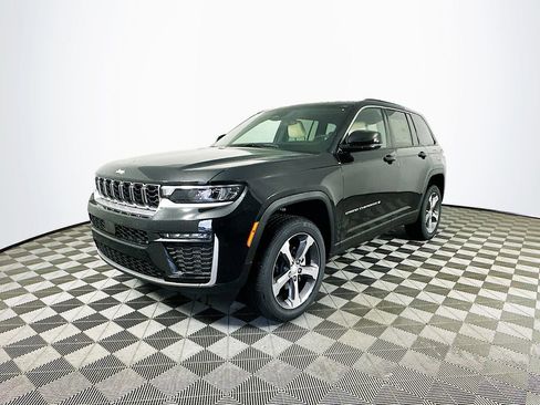 New 2026 Jeep Grand Cherokee Limited AWD/4WD image 4