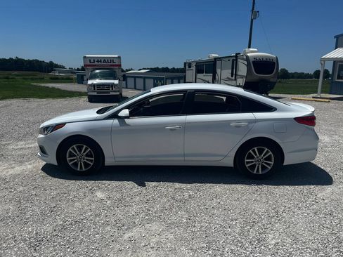 Used 2017 Hyundai Sonata SE w/ Cargo Package FWD image 6