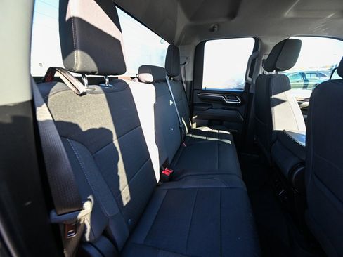 Used 2024 GMC Sierra 2500 SLE image 26