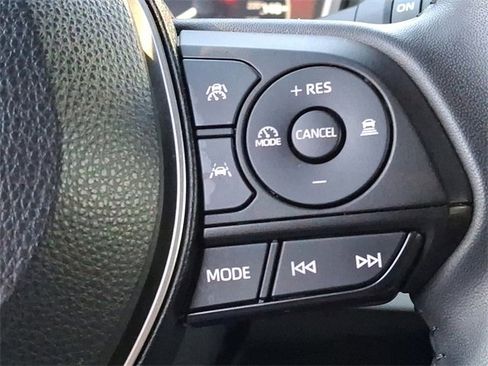 Certified 2023 Toyota Corolla SE image 28