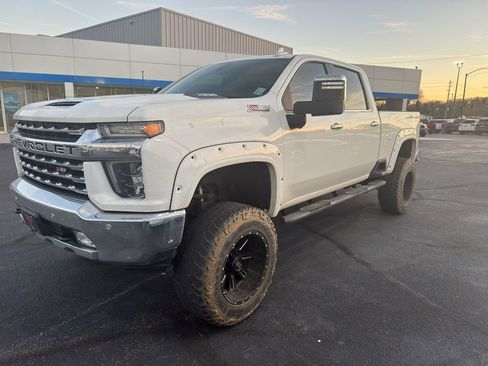 Used 2020 Chevrolet Silverado 2500 LTZ w/ LTZ Premium Package image 3