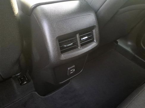 Used 2020 Chevrolet Equinox LT image 10