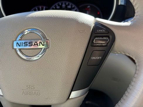 Used 2011 Nissan Quest LE image 17