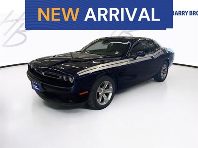 Used 2017 Dodge Challenger SXT